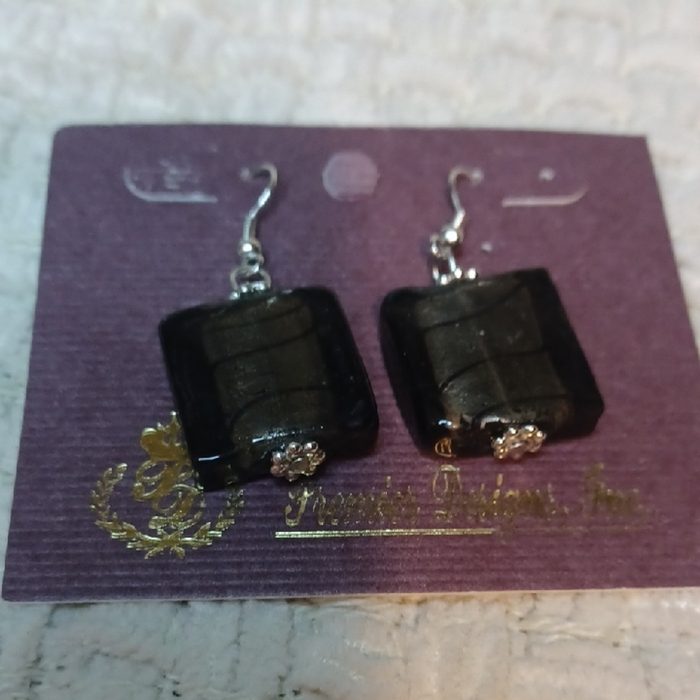 Premier Designs Sable Earrings